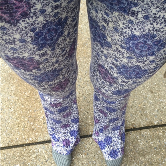 Stretchy magical bell bottoms! - Picture 4 of 4